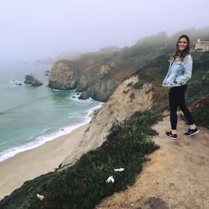 Meet your Posher, Courtney